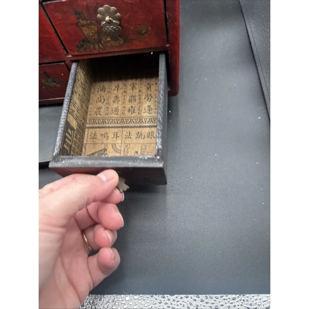 Vtg Mid Century Asian Red Lacquer Large Jewelry Box Mirror Dragon Chest RARE